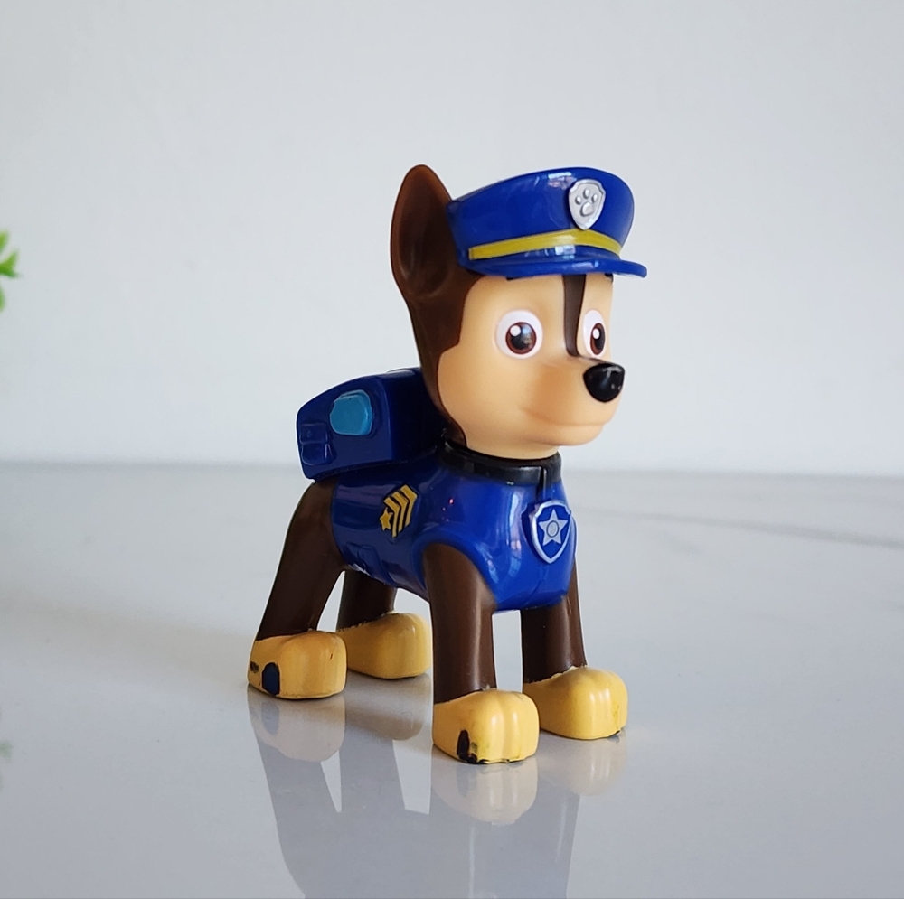 Paw Patrol Chase toy Spin Master pup figure police dog toy replacement 💙